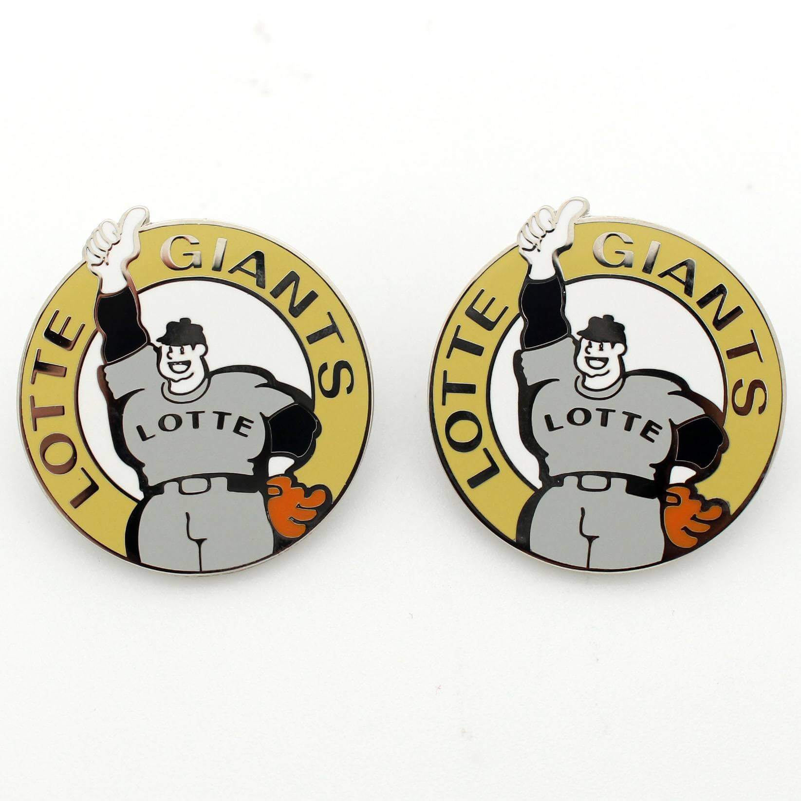 Wholesale Cartoon Badge with Butterfly Clasp Chinese Zodiac Badge Pin 