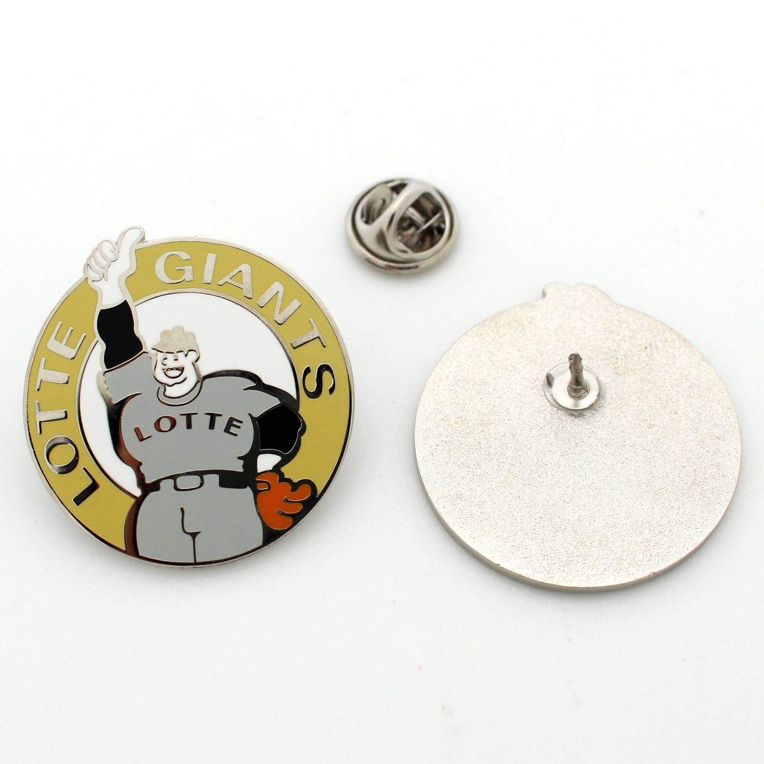 Wholesale Cartoon Badge with Butterfly Clasp Chinese Zodiac Badge Pin 