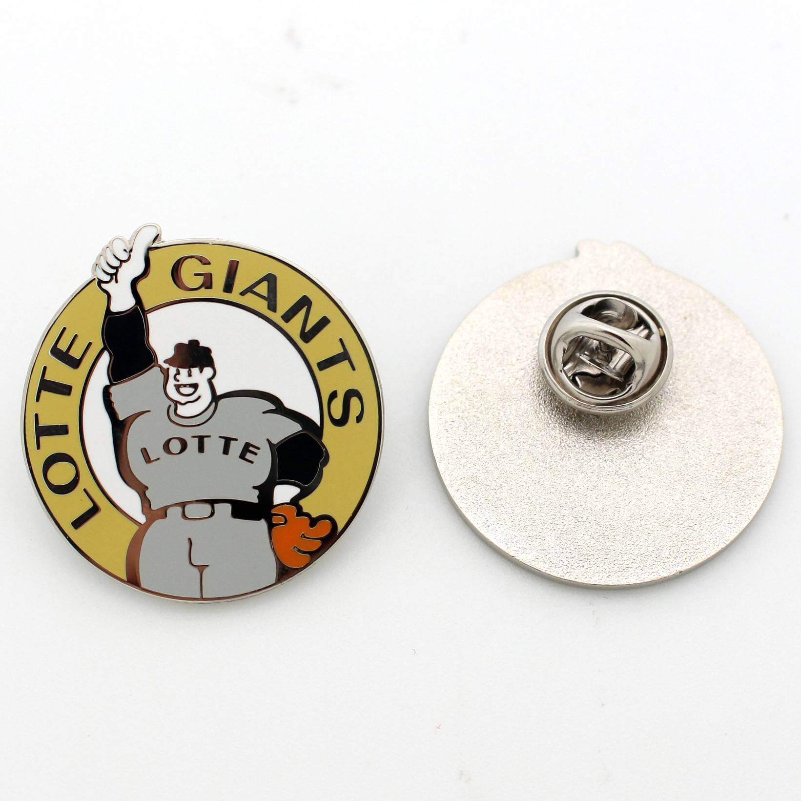 Wholesale Cartoon Badge with Butterfly Clasp Chinese Zodiac Badge Pin 