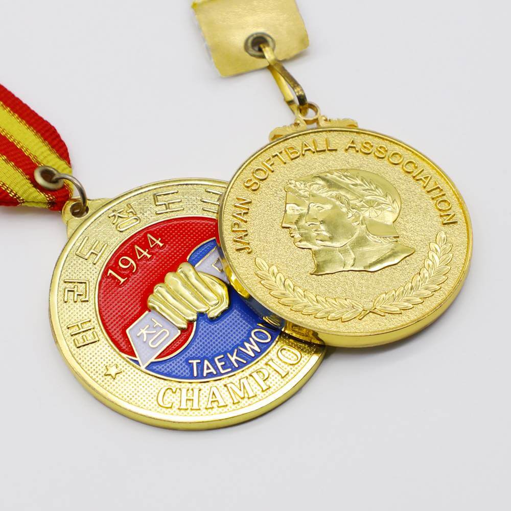 Hot Sale on Amazon Free Design Custom  Metal Award Antique Medal Ribbon 