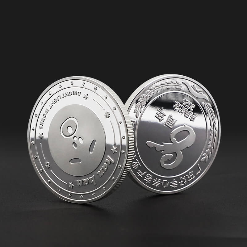 Custom Metal Souvenir Silver Mirror Finished Coin with Wooden Box 