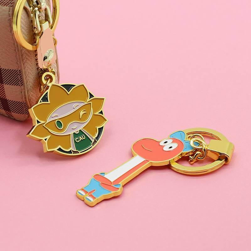 China Factory Direct Sale Carton Keychain Wholesale Cute Soft Enamel Keychain