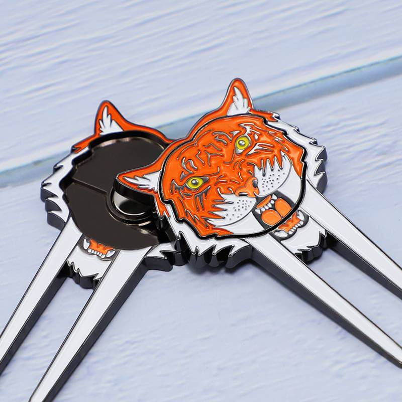 2021 Amazon Hot Sell Custom Ball Marker Golf Divot Tool Soft Enamel Ball Marker