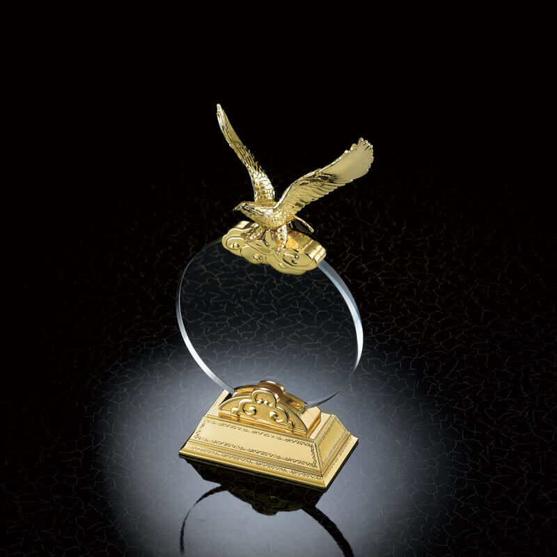 Hot Selling Unique Design Gold Color Crystal Trophy Custom Trophy Factory