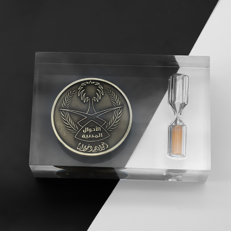 Custom Inlaid Metal Coin Souvenir Sport Glory Crystal Trophy