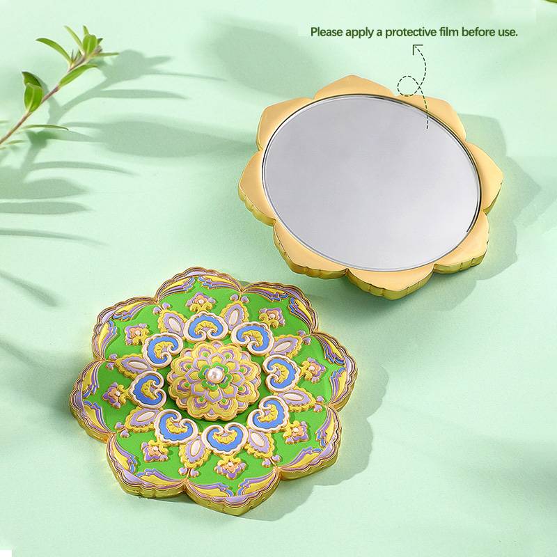 Source Factory Design Embossed Craft Metal Pocket Cosmetic Mirror with Gift Box